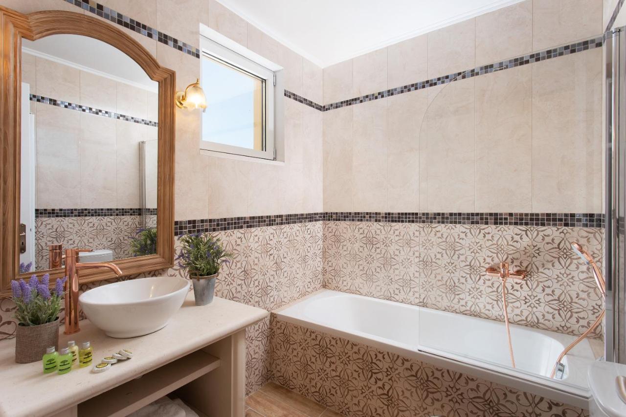 Aneli Luxury - Semeli